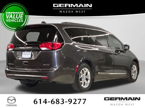 Used 2018 Chrysler Pacifica Limited w/ Advanced Safetytec Group image 6