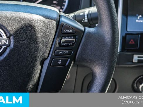 Certified 2025 Nissan Frontier SV image 31