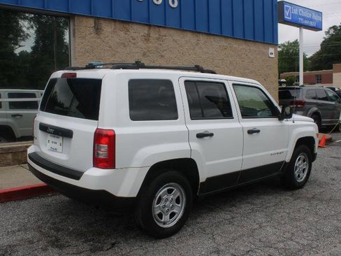Used 2014 Jeep Patriot Sport AWD/4WD image 4