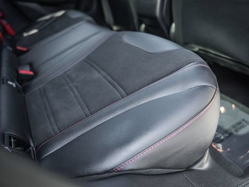 Used 2022 Mercedes-Benz GLC 43 AMG 4MATIC image 36