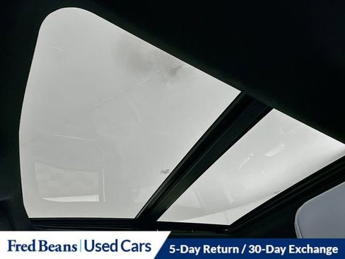 Used 2024 Ford F150 Lightning Lariat image 23