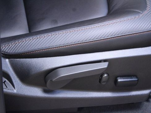 Used 2022 GMC Canyon AT4 image 11