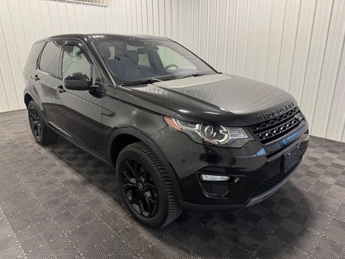 Used 2019 Land Rover Discovery Sport HSE image 2