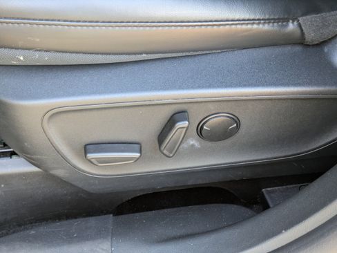 Used 2025 Ford Escape ST-Line image 21