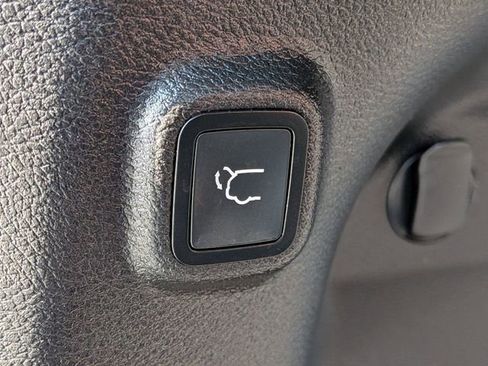 Certified 2021 Jeep Cherokee Limited w/ Trailer Tow Group image 33