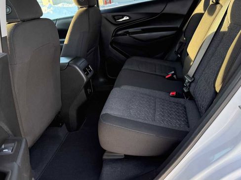 Used 2022 Chevrolet Equinox LT image 8