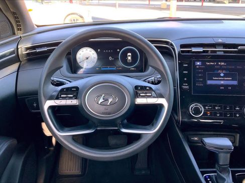 Used 2023 Hyundai Santa Cruz SEL w/ Activity Package image 6