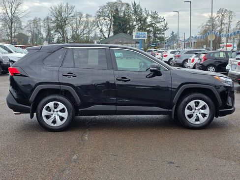 Used 2024 Toyota RAV4 LE image 8