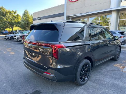 New 2026 Kia Carnival SX image 5