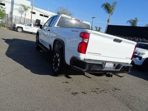 Used 2020 Chevrolet Silverado 2500 Custom w/ Custom Value Package AWD/4WD image 3
