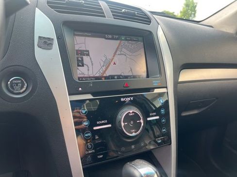 Used 2015 Ford Explorer Sport w/ Equipment Group 401A image 17