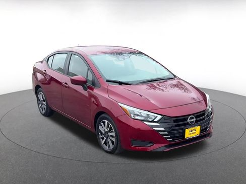 Used 2025 Nissan Versa SV image 3