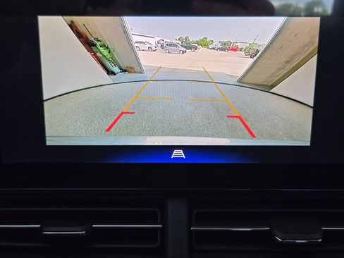 New 2026 Chevrolet Trax RS w/ Driver Confidence Package FWD image 19