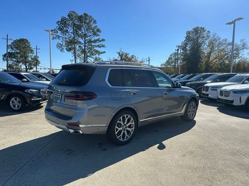 New 2026 BMW X7 xDrive40i image 3