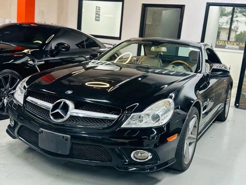 Used 2009 Mercedes-Benz SL 550 image 3