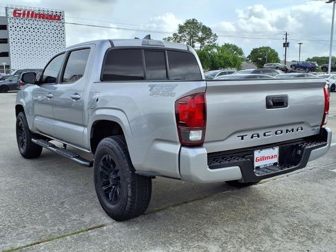 Used 2019 Toyota Tacoma SR w/ SR Convenience Package image 3