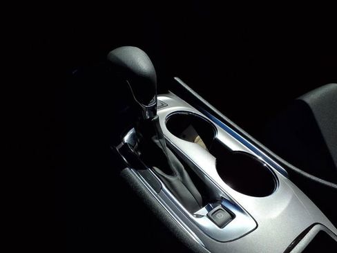 Used 2024 Chevrolet Malibu LT FWD image 8