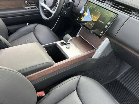 New 2025 Land Rover Range Rover SE AWD/4WD image 26