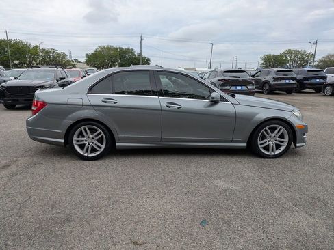 Used 2014 Mercedes-Benz C 250 Sedan image 3