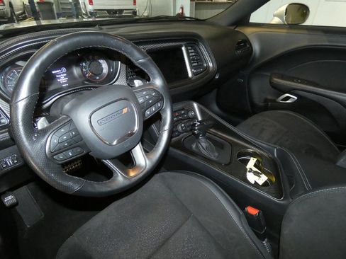 Used 2023 Dodge Challenger GT w/ Plus Package image 7