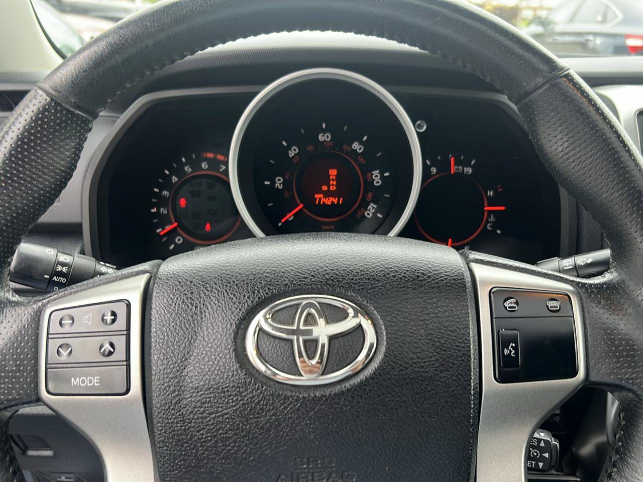 Used 2010 Toyota 4Runner Limited AWD/4WD image 20