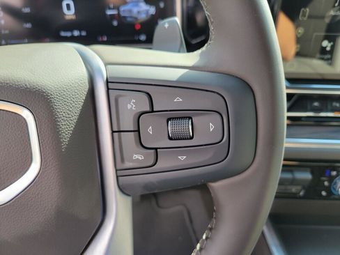 New 2026 GMC Sierra 1500 SLT image 17