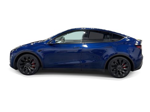 Used 2023 Tesla Model Y Performance AWD/4WD image 3