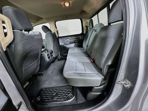 Used 2019 RAM 1500 Big Horn RWD image 28