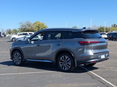 Certified 2026 INFINITI QX60 Luxe w/ Cargo Package FWD image 3