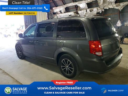 Used 2018 Dodge Grand Caravan GT FWD image 3