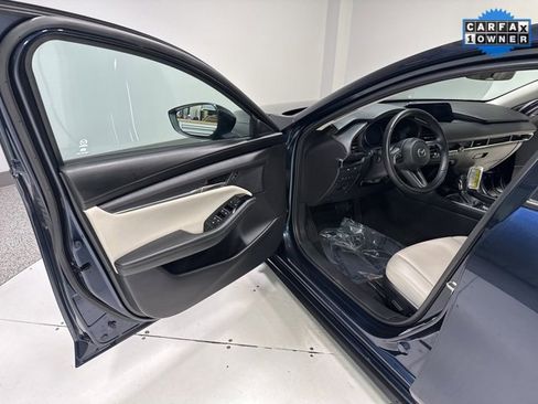 Used 2025 MAZDA MAZDA3 s image 8