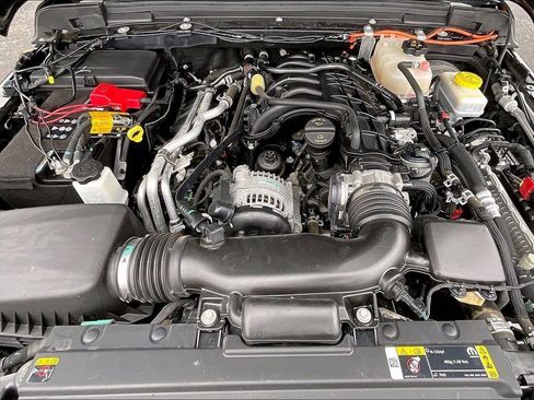 Used 2022 Jeep Wrangler Sport AWD/4WD image 12