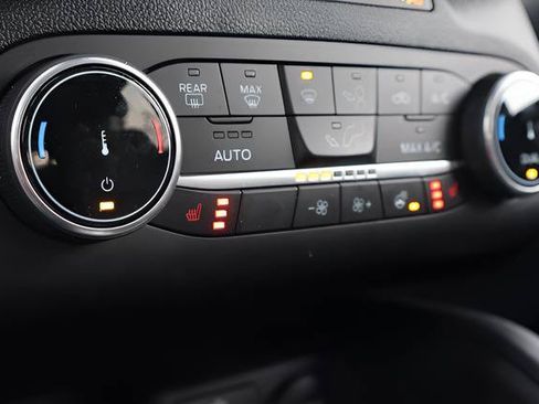 Used 2025 Ford Escape Active w/ Cold Weather Package AWD/4WD image 24