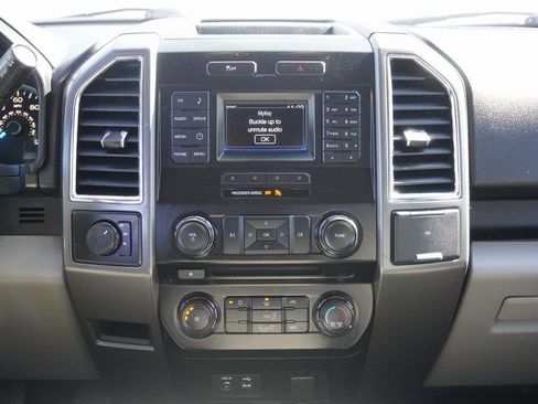 Used 2015 Ford F150 XLT image 26