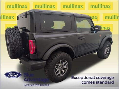 Certified 2025 Ford Bronco Badlands image 3