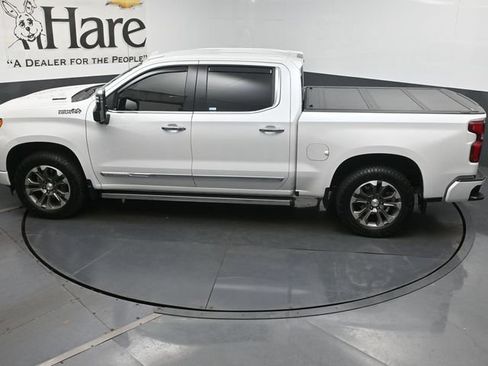 Used 2023 Chevrolet Silverado 1500 High Country w/ Technology Package AWD/4WD image 43
