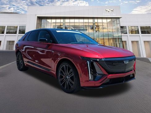 Certified 2026 Cadillac Lyriq V AWD/4WD image 3