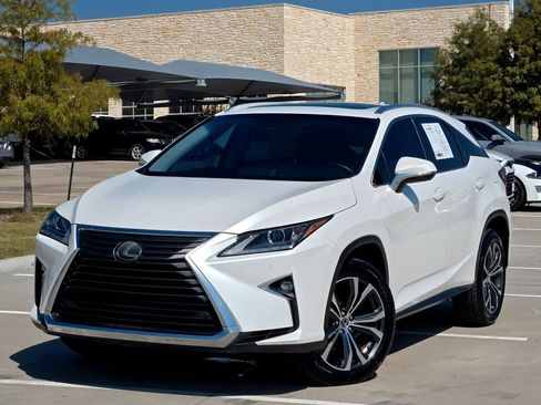 Used 2017 Lexus RX 350 FWD image 2
