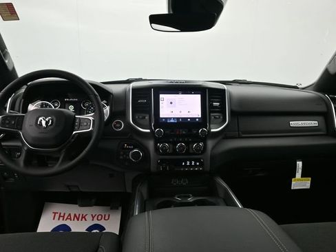 Used 2025 RAM 1500 Big Horn AWD/4WD image 29