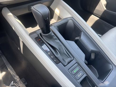 Used 2025 Honda Accord LX image 17