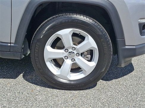 Certified 2020 Jeep Compass Latitude image 8