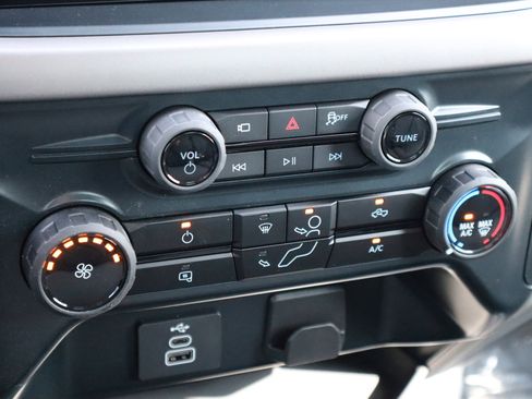 New 2025 Ford F150 XL AWD/4WD image 23