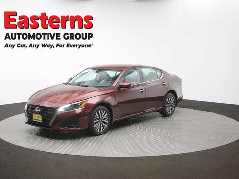 Used 2023 Nissan Altima 2.5 SV AWD/4WD image 55