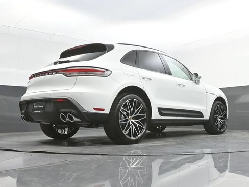New 2026 Porsche Macan AWD/4WD image 39