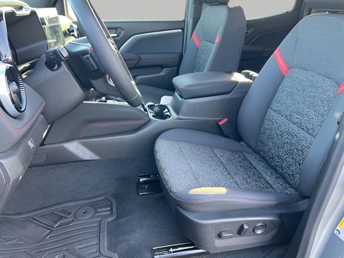 Used 2024 Chevrolet Colorado Z71 w/ Z71 Convenience Package 2 image 29