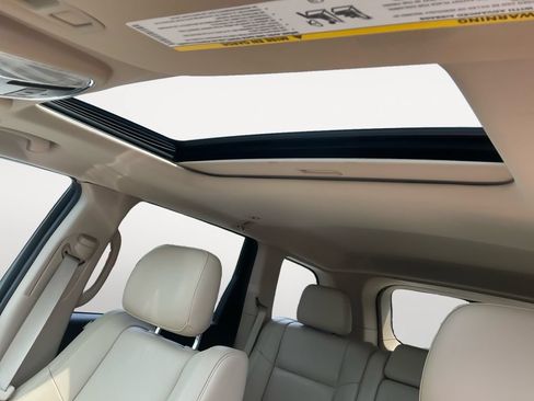 Used 2019 Jeep Grand Cherokee Limited AWD/4WD image 19