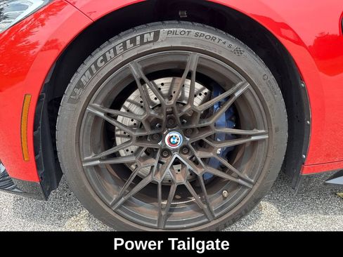 Used 2022 BMW M4 Competition w/ Executive Package RWD image 11