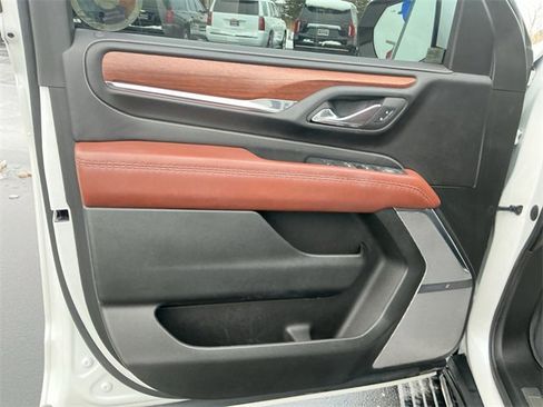 Used 2023 GMC Yukon Denali Ultimate image 22