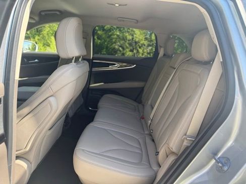 Used 2022 Lincoln Nautilus AWD w/ Premium Package image 13