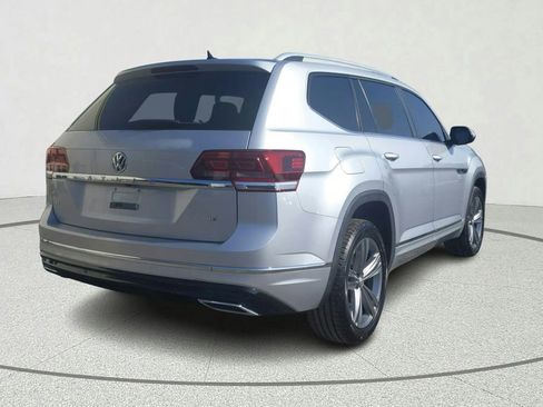 Used 2018 Volkswagen Atlas SE w/ R-Line Package image 6